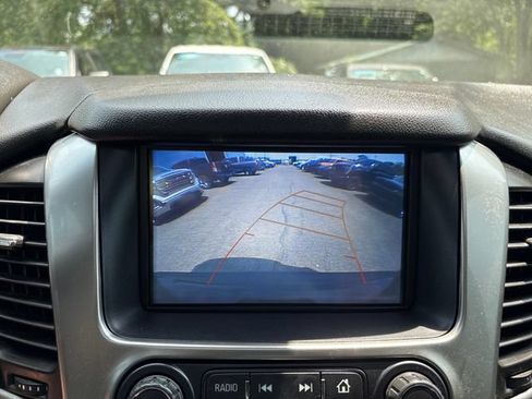 Used 2018 Chevrolet Tahoe LT AWD/4WD image 17