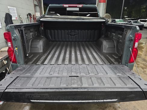 Used 2025 Chevrolet Silverado 1500 LTZ w/ Z71 Off-Road Package AWD/4WD image 12