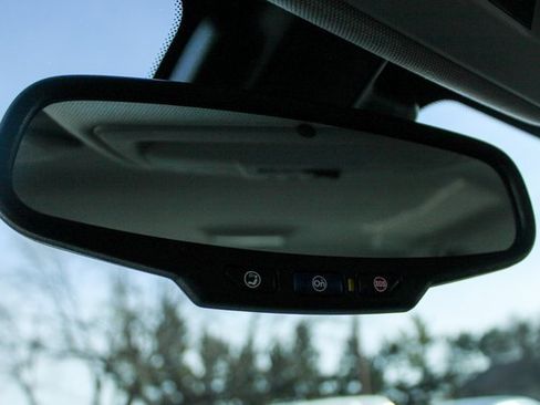 Used 2015 Chevrolet Malibu LT w/ Power Convenience Package image 28