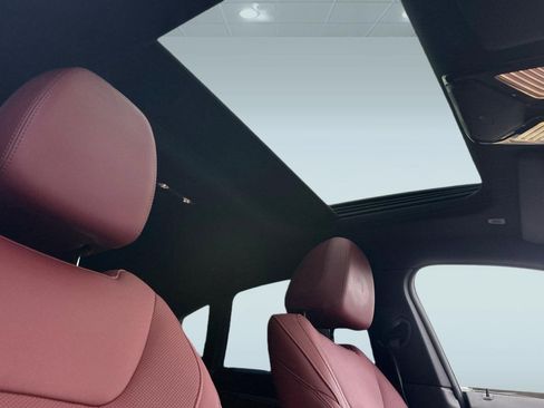 Certified 2023 BMW i4 eDrive35 w/ Premium Package image 15