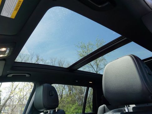Certified 2025 Mercedes-Benz GLS 450 4MATIC image 17