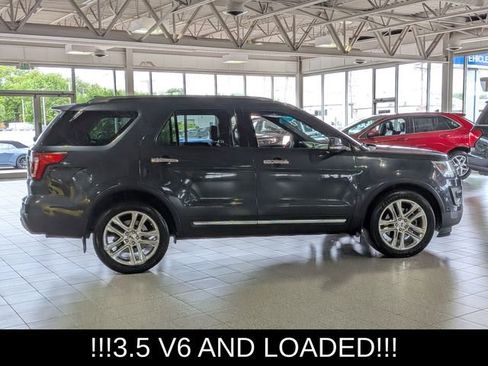 Used 2017 Ford Explorer Limited w/ Equipment Group 301A AWD/4WD image 8