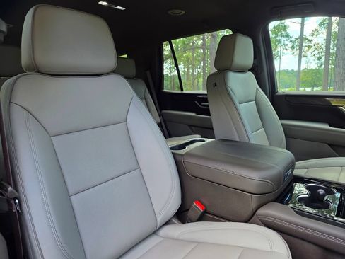 New 2026 GMC Yukon Elevation w/ LPO, Floor Liner Package RWD image 30