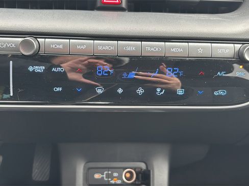 Certified 2025 Hyundai Ioniq 5 SE image 29