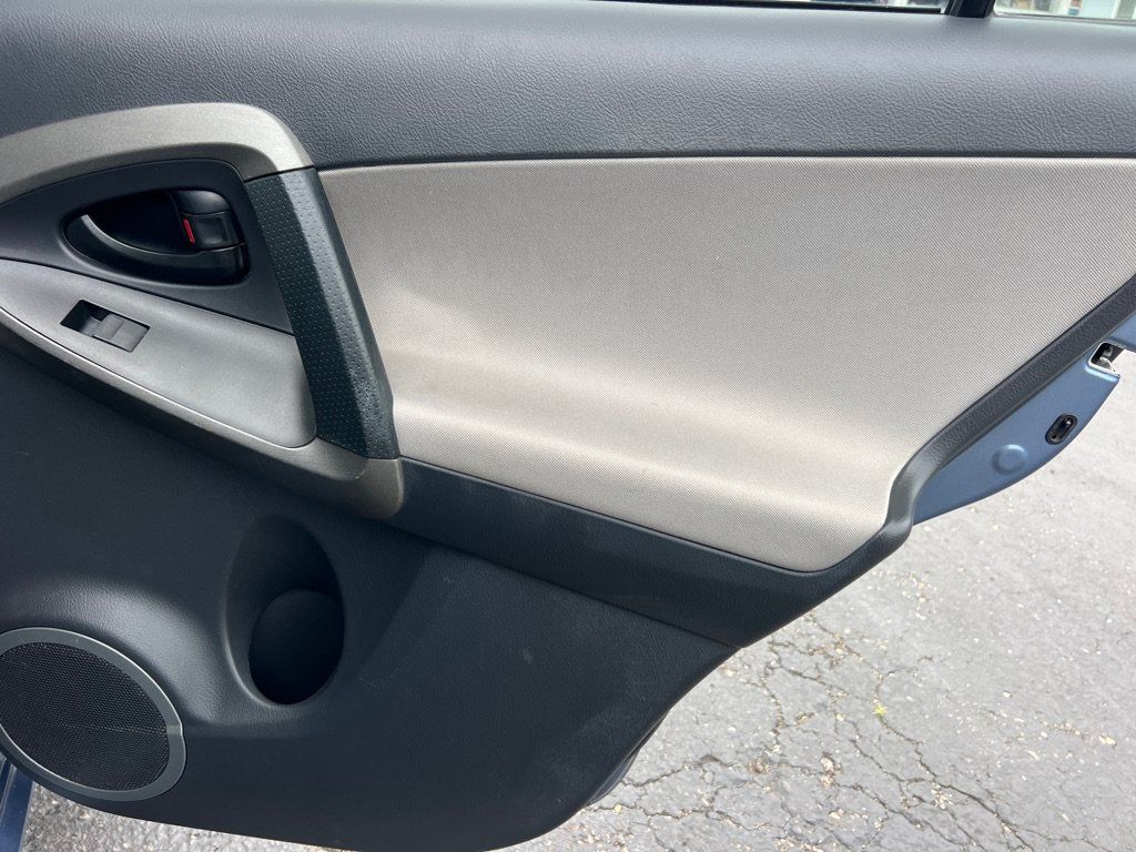 Used 2011 Toyota RAV4 2WD w/ Base L4 Extra Value Pkg image 14
