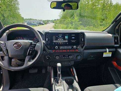 New 2026 Nissan Frontier PRO-4X w/ Tow Package AWD/4WD image 3