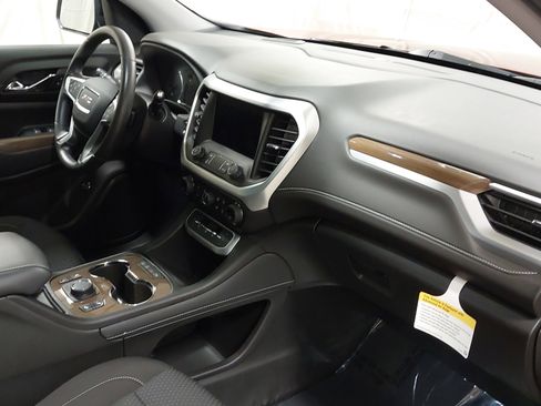 Used 2023 GMC Acadia SLE w/ Driver Convenience Package image 29