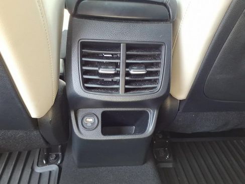 Used 2023 Kia Seltos EX AWD/4WD image 17