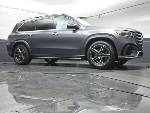 Used 2026 Mercedes-Benz GLS 450 4MATIC image 38