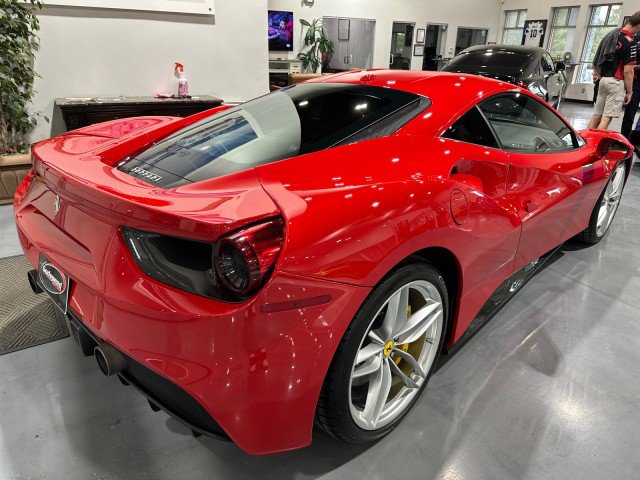 Used 2016 Ferrari 488 GTB RWD image 29