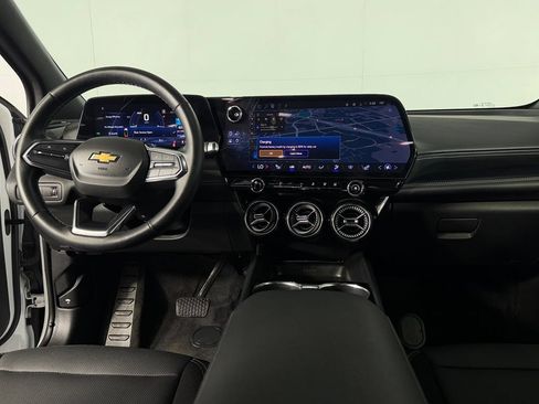Used 2024 Chevrolet Blazer EV LT AWD/4WD image 15