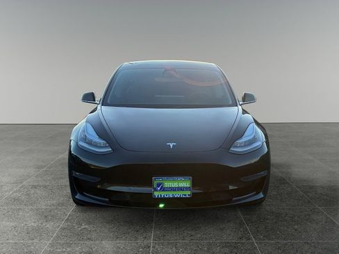Used 2019 Tesla Model 3 image 2