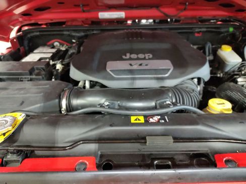 Used 2017 Jeep Wrangler Sport w/ Connectivity Group image 7