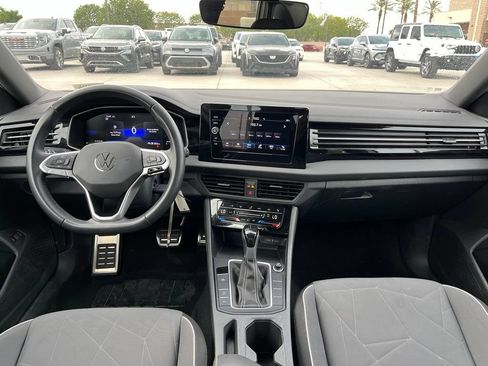 Used 2025 Volkswagen Jetta Sport FWD image 12