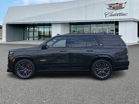 Certified 2024 Cadillac Escalade V w/ LPO, Floor Liner Package image 2