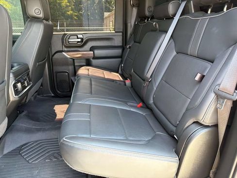 Used 2023 Chevrolet Silverado 2500 High Country w/ LPO, Hitch Package AWD/4WD image 24