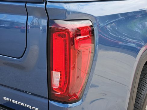 Certified 2025 GMC Sierra 1500 Denali Ultimate AWD/4WD image 11