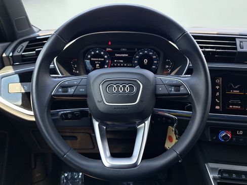Used 2025 Audi Q3 2.0T Premium AWD/4WD image 18