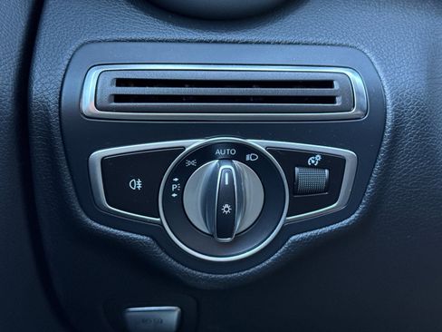 Used 2020 Mercedes-Benz C 300 C 300 image 29