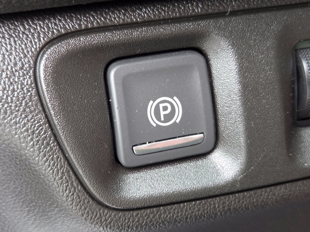 Used 2023 GMC Acadia AT4 w/ Trailering Package AWD/4WD image 13