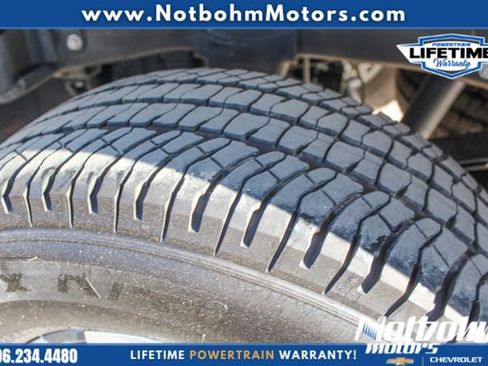 Used 2024 GMC Sierra 3500 SLE w/ SLE Convenience Package image 12