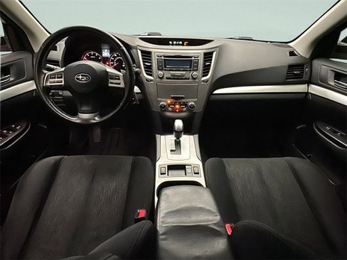 Used 2013 Subaru Outback 2.5i Premium image 14