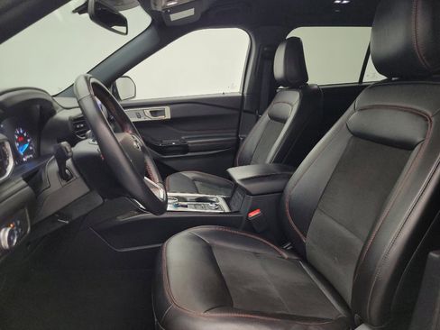 Used 2022 Ford Explorer ST-Line AWD/4WD image 17