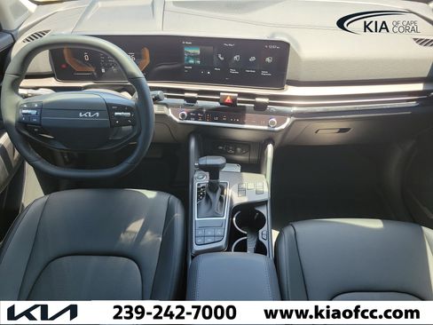 New 2026 Kia Sportage EX w/ EX Panorama Roof Package FWD image 12