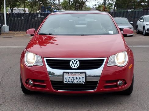 Used 2008 Volkswagen Eos 2.0T FWD image 2