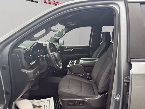 Used 2023 Chevrolet Silverado 1500 LT image 10