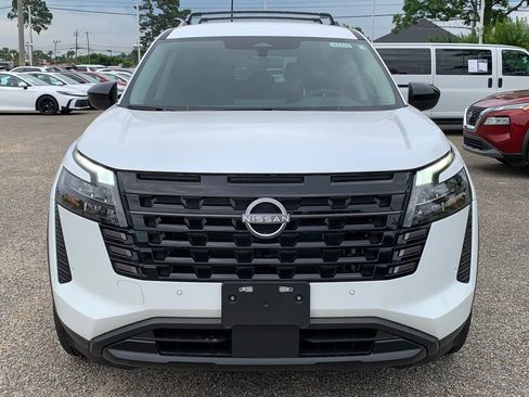 New 2026 Nissan Pathfinder SV w/ Cargo Package FWD image 3