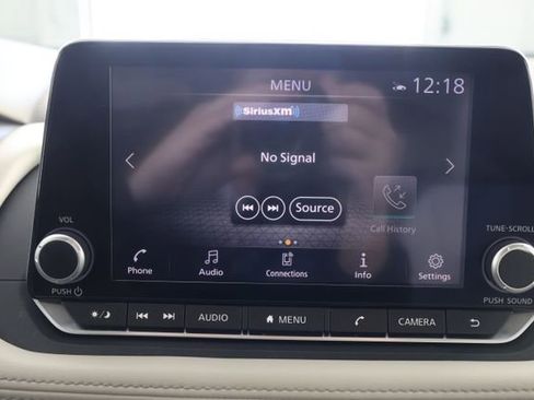 Used 2022 Nissan Rogue SV image 14