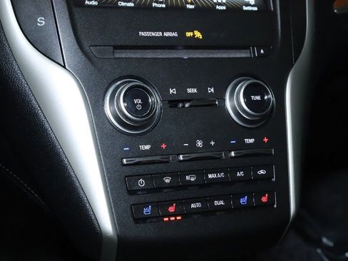 Used 2017 Lincoln MKC Reserve w/ Lincoln MKC Climate Package image 29