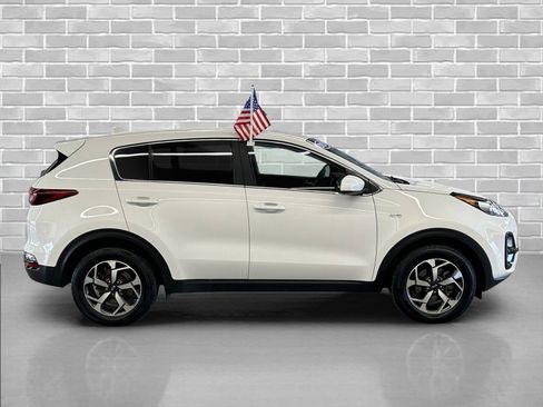 Used 2020 Kia Sportage LX image 6