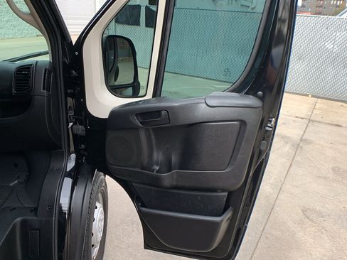 Used 2022 RAM ProMaster 2500 image 21