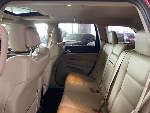 Used 2018 Jeep Grand Cherokee Limited w/ Trailer Tow Group IV image 20