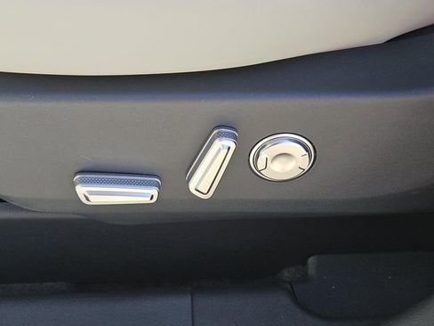 New 2026 Lincoln Nautilus Premier w/ Jet Appearance Package image 23