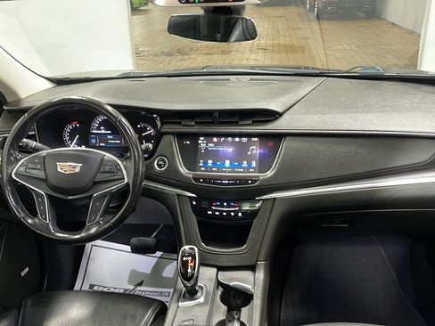 Used 2018 Cadillac XT5 Luxury w/ Driver Awareness Package FWD image 21