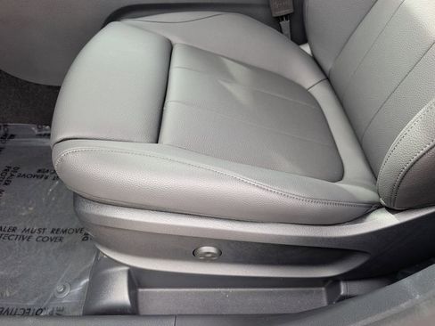 New 2026 Mercedes-Benz GLB 250 4MATIC image 21