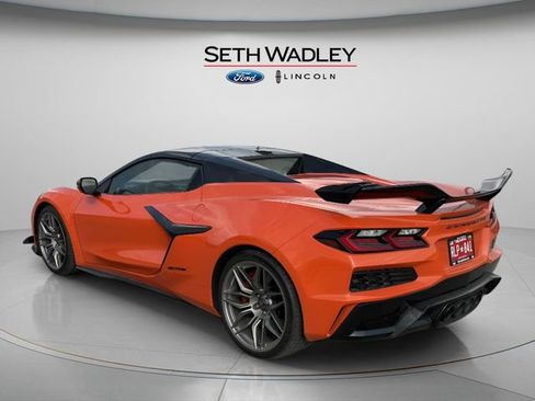 Used 2025 Chevrolet Corvette Z06 w/ Z07 Performance Package image 5