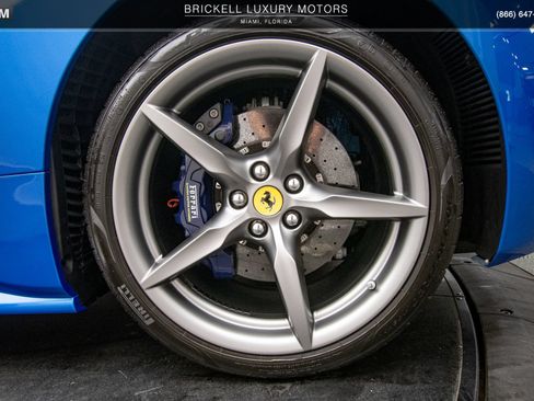 Used 2017 Ferrari 488 Spider RWD image 36