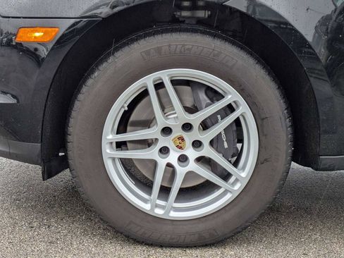 Used 2021 Porsche Macan image 9