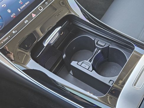 Certified 2025 Mercedes-Benz C 300 Sedan image 21