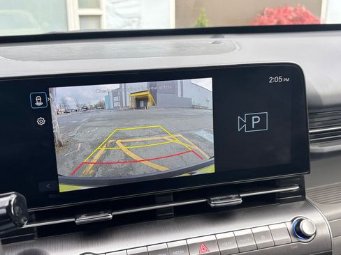 Used 2025 Hyundai Kona SEL image 17