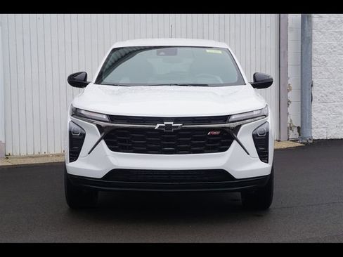 New 2026 Chevrolet Trax RS FWD image 19