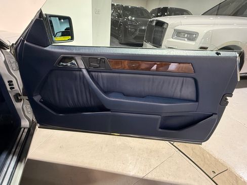 Used 1990 Mercedes-Benz 300 CE Coupe image 29