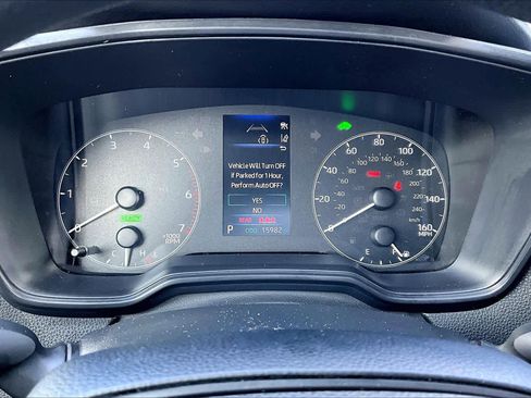 Used 2024 Toyota Corolla LE w/ LE Convenience Package FWD image 25