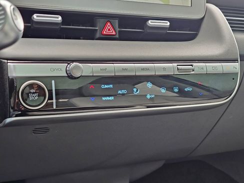 Used 2023 Hyundai Ioniq 5 Limited image 23