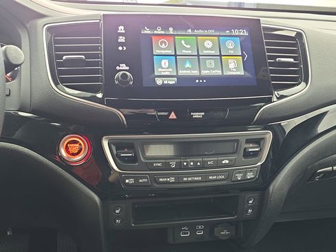 Certified 2024 Honda Passport Black Edition image 20