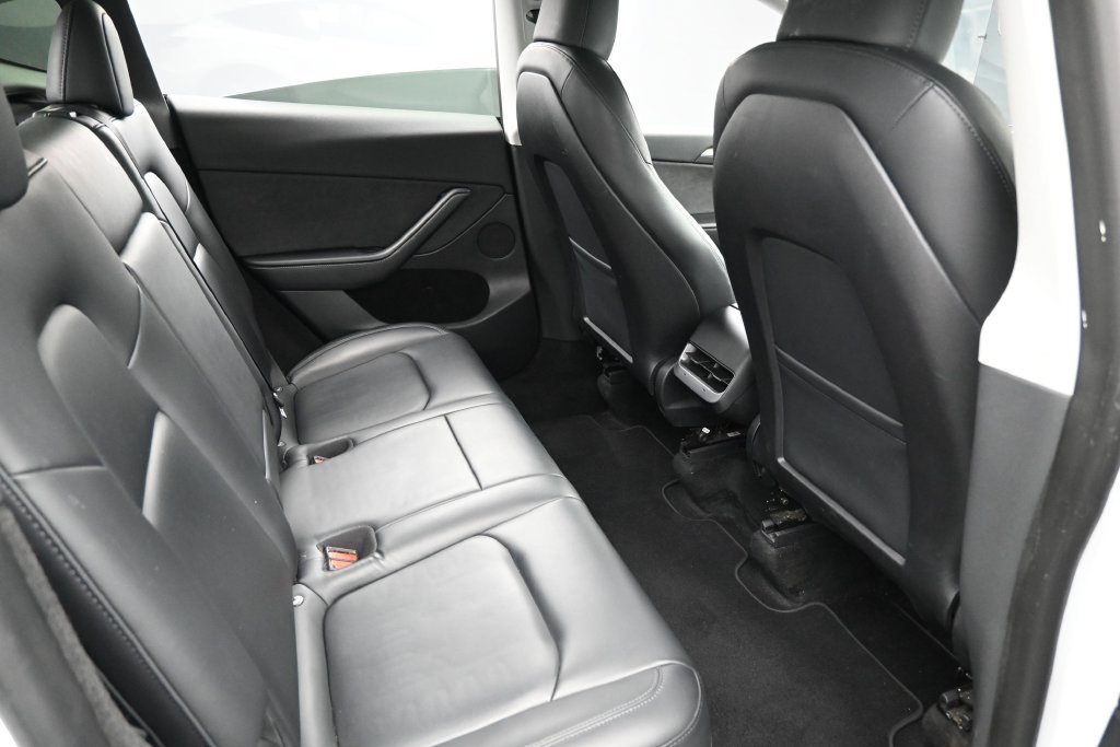 Used 2023 Tesla Model Y Long Range AWD/4WD image 34